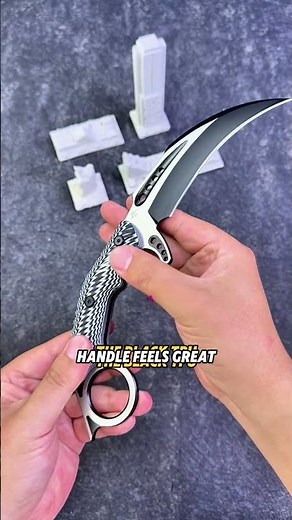 M48 Liberator Karambit.