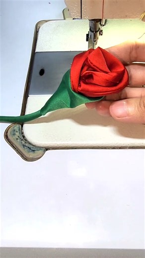 DIY Fabric Rose Tutorial 🌹 #sewinghacks #sewingtips #shorts.