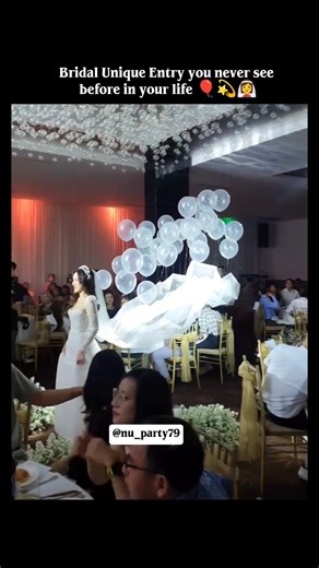 Unique Bridal Entry 💫👰‍♀️🎈 #uniqueidea #bridalentry #wedding #balloon #bride #entryideas #shorts