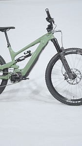 Up close and personal with the #DECOY 29 CORE 4 👀 ⁠ ⁠ Rockshox Ultimate suspension, Hayes Dominion Brakes, Increased YT Postman Dropper Post Lengths, Big 720wh Battery, Fresh Gloss 'Assault Green' Paintjob, the list goes on.... ⁠ ⁠ We're still trying to figure out which of these elements is our favourite 🤔⁠ ⁠ #ytindustries #liveuncaged | YT Industries
