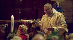 Follow the star with your family this Christmas. Download our app - and enjoy 12 days of free activities and crafts.✨ | The Church of England | Facebook