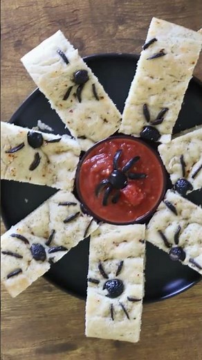 Dress up your focaccia for Halloween