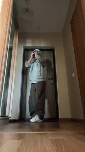 River Novin's Captivating Choreography Tutorial