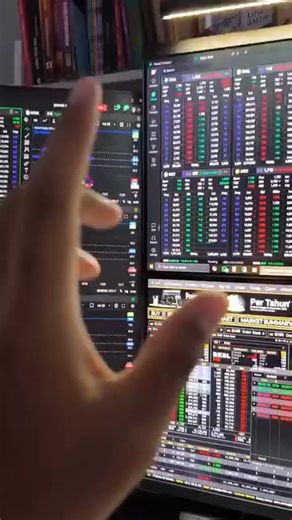 🔥 Promo Terbatas! Hanya Rp20.000 — khusus untuk 100 orang pertama! Apakah Anda juga sering bertanya: 👉 Saham apa yang benar-benar berpotensi naik di tahun 2026? 👉 Mengapa sering beli di harga tinggi dan jual di harga rendah? 👉 Bagaimana sebenarnya cara investor sukses memilih saham? 📘 E-book saham khusus tahun 2026 ini akan membahas secara sistematis logika pemilihan saham dan strategi beli–jual yang digunakan oleh investor sukses di Indonesia. Bukan soal keberuntungan, bukan ikut-ikutan, m