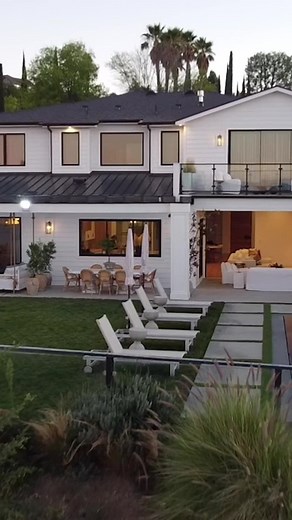 Olivia Culpo doesn’t make rash decisions, and her journey toward a new home in Los Angeles was no different. See more of the model and entrepreneur's carefully furnished L.A. home here 👉 http://archdg.co/E5Lw1xH | Architectural Digest