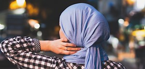 What Should We Do When a Muslim Woman Takes Her Hijab Off?