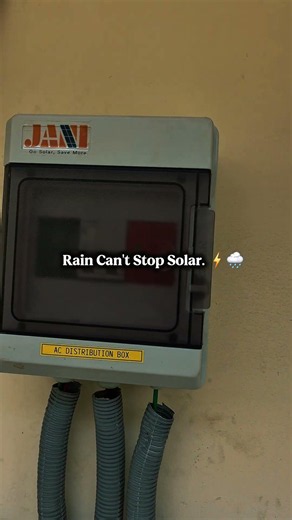 Rain or Shine, We Install. ☀️🌧️#JaniSolarSolutions #SolarEnergy #SolarPower #SolarInstallation