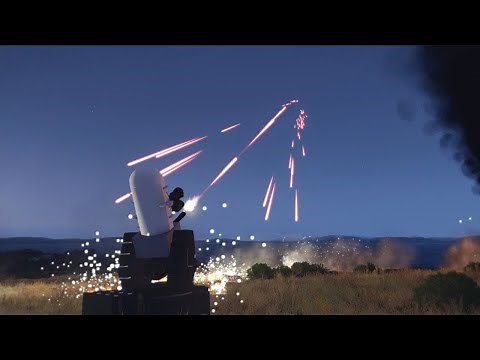 これはアメリカのC-RAM兵器システムです