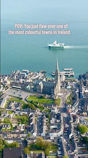 Cobh from above looks like something out of a postcard 😍✈️🌈