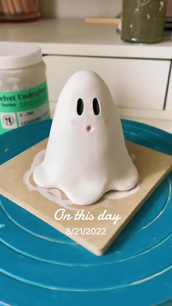 Creative Ceramic Ghost Tutorial for Halloween Decor