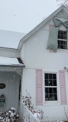 PSA your house needs a giant bow this Christmas! 🎀 It’s made from Chicken wire and upholstery fabric (from Joann, may she Rest In Peace 💀). It looks so cute on my house! And although I made it for Christmas, I leave it up all year! 🎄 Would you try this? | At Home with Ashley