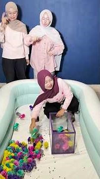 CHICKEN WITH EYES CLOSED