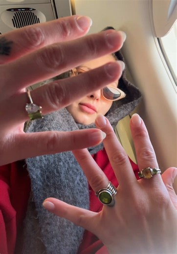 my 5th flight this week like i’m on tour again! 🍀 feat: my obsession with my growing vintage peridot collection #thrift #whimsy #ootd