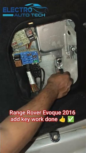 Range Rover Evoque 2016 add key work done 👍✅ #electroautotech #rangerover #evoque #keyprogramming