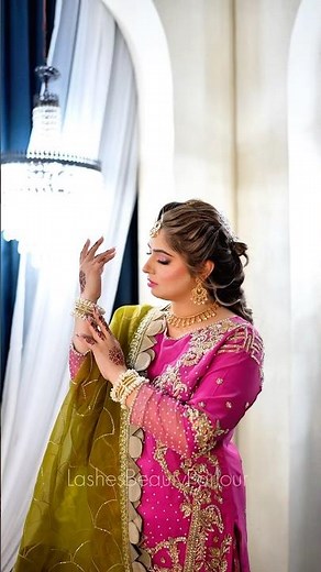 “Mehndi Bride Transformation 🌿 | From Simple to Stunning”