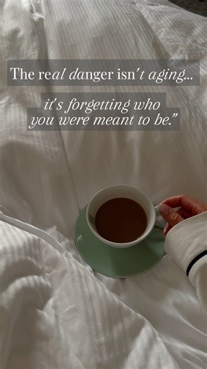 The Unexpected Perk of Life on the Road as ‘Dolly’ 🎤✨