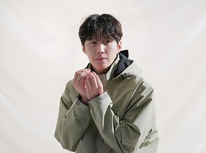 Kim Seon Ho Tearfully Apologises Over Controversy With Ex-Girlfriend