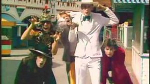 HORROR MOVIE Lyrics - SKYHOOKS | eLyrics.net