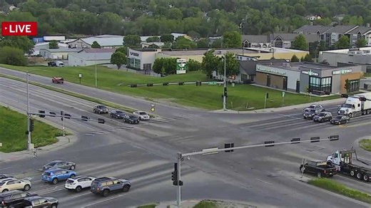 Sarpy County traffic lights stuck on red at Highway 370 and 72nd Street
