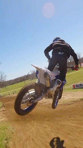 Watch’em GOOOO! . Practice today out at @freestonemx for the Seven MX #JS7 Spring Championship presented by @tamerholeshot and the track was absolutely AMAZING! Great to see the park full of talent and SUPER PUMPED to get to racing tomorrow morning! . We will be providing the drone view in collaboration with @xrevents218 for the live stream this week, so if you can’t make it to the track, join us LIVE! The link will be at #FREESTONEMX | Area 51 Films