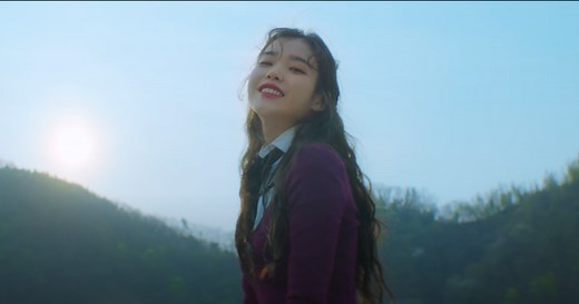 Siêu phẩm của IU và SUGA (BTS) “ra lò”, tạo ý kiến trái chiều về giai điệu