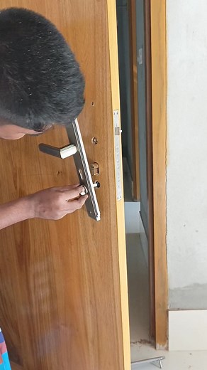How to Install a Lock on a Wooden Door – Easy Step-by-Step #DIYLockInstallation #DoorLockTutorial #HomeImprovement #reelsfb | RakibuL FurniturE