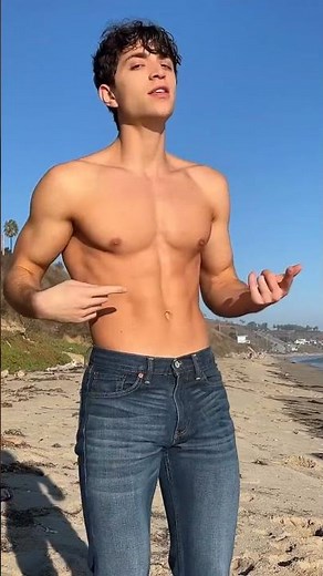 #GayVibes | Shirtless Fitness Model Dancing by the Beach