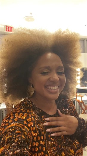 I looked @essence magazine good this day! Tuh! Wearing @onalajaofficial of course. #model #runway #topmodel #miami