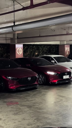 Mazda 3 Hatchback: Real vs. Fake Situations