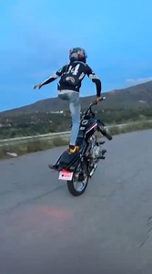 modo arabe 😎🤠#motopiruetasporelmundo #stunt #Graus #motos | Kelvin Piruetas