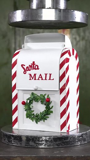 How to Use a Mechanical Press in Minecraft