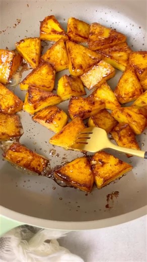 Have You Ever Tried Honey Cinnamon Fried Pineapple?! 🍍🔥 #recipe #middleeasternsweets #porktamales