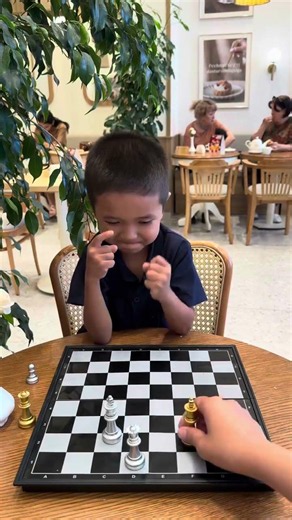 Can you spot the mistake after the queen promotion? How many moves to checkmate? #chess #knight