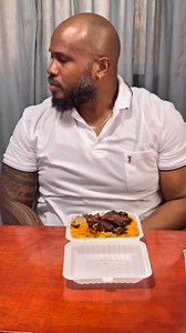 Mensen, is weekend… Dus tijd voor een NIEUWE FOOD REVIEW ‼️‼️‼️‼️‼️ Deze he… check a video eve tog Lobby @highlight | Vernell Esajas