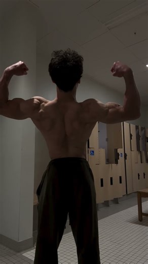 No Fat, Just Muscle – Young Shredded Guy Shows Off His Insane Abs- Kurtis #aesthetic #fitness