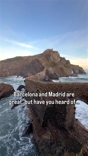 Barcelona and Madrid get the hype… but here’s why the Basque Country in Spain deserves a spot on your bucket list (and these are just some of the cities, there are so many more!): 📍 Bilbao – Guggenheim, pintxos bars, and a perfect mix of edgy elegant. 📍 San Juan de Gaztelugatxe – 241 steps to one of Spain’s most unreal coastal views (yes, it’s worth it) it was the filming location for Dragonstone in Game of Thrones. 📍 Getaria – Fresh seafood Txakoli wine right on the water. 📍 Bermeo – Colorf
