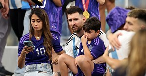 Hello 2023! Find out how Messi, Neymar, Swiatek, Shiffrin and LeBron saw in the New Year