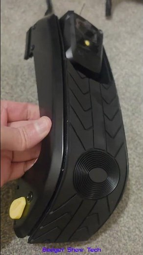 Michelin Digital Foot Pump: Best Car & Bike Tyre Inflator? 🚗🚴‍♂️ #shorts