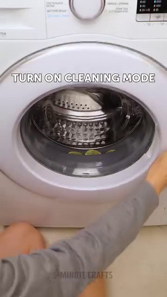 168K views · 693 reactions | Unusual ways to use salt! | 5-Minute Crafts Like | Facebook