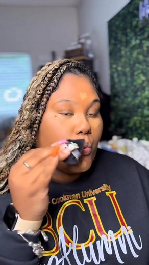 The powder puff is going to get you right every time. Are you more of a brush, beauty blender or powder puff kinda girl? Let me know on the comments🫶🏽 | Trae’C Christine