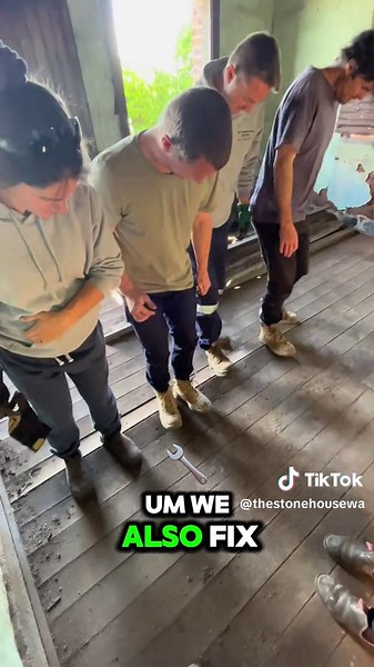 PART 3: The 100 year old stone house Reno continues with a few extra hands 🫶🏽