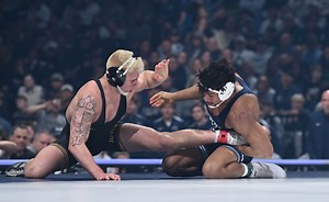 No. 1 Penn State dominates No. 2 Iowa wrestling 30-8 in State College