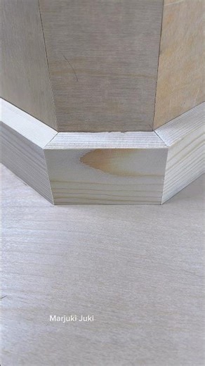 easy way to measure the position of a wooden corner #woodworking #tips #diy #skills #ideas