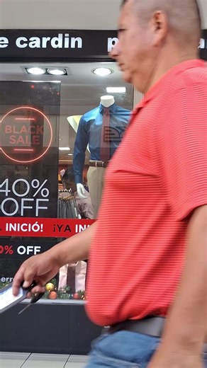 Nanami en Metro: Un Viaje Jujutsu Kaisen