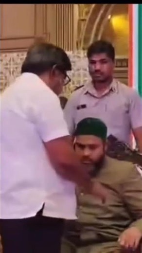 Hungama... Minority Finance Corporation Ke Aaj Red Rose Function Hall Mein Hue Program