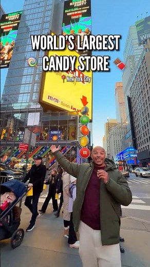 The World’s Largest Candy Store 😳
