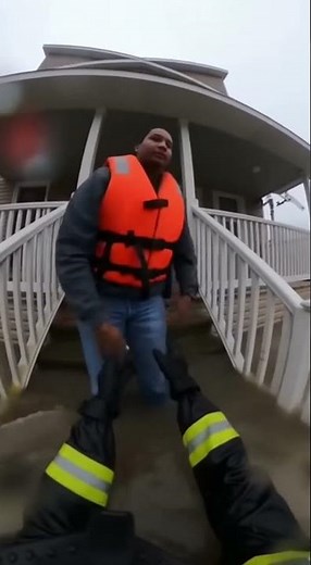 Family Rescued From Flooded House!