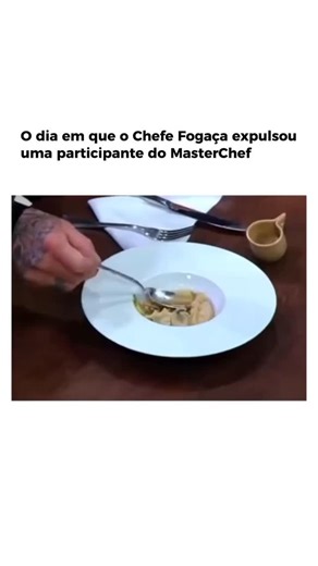 BOATO VIP on Instagram: "Caroline Martins participou da quarta edição do MasterChef Brasil, exibida em 2017, e viveu uma trajetória marcante, embora repleta de desafios dentro da competição. Ela foi a sexta competidora eliminada, após receber avaliações negativas dos jurados sobre o prato que apresentou, fator que acabou determinando sua saída do programa. Ao longo de sua participação, Caroline teve dificuldades para agradar os chefs, especialmente em um episódio em que o caldo e a massa prepara