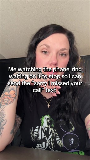 Heather Chandler (@_theheatherchandler)’s video of phone ring