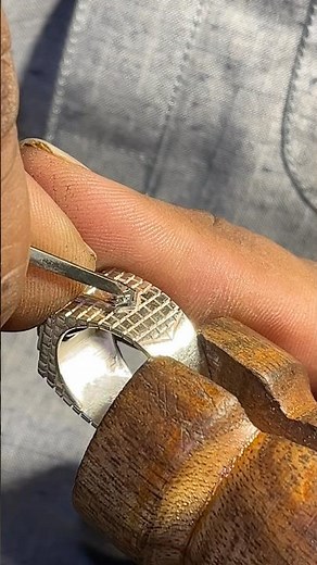 Hand Engraved Emerald Ring | Custom Jewelry